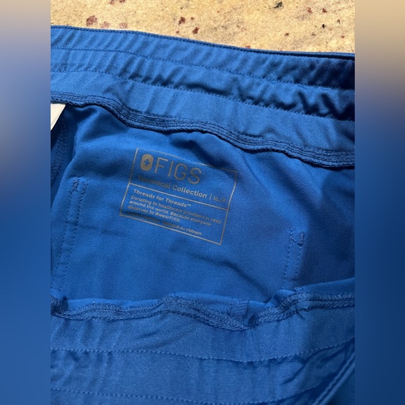 Figs High Waisted Yola Skinny Scrub Pants 2.0 - Picture 5 of 5